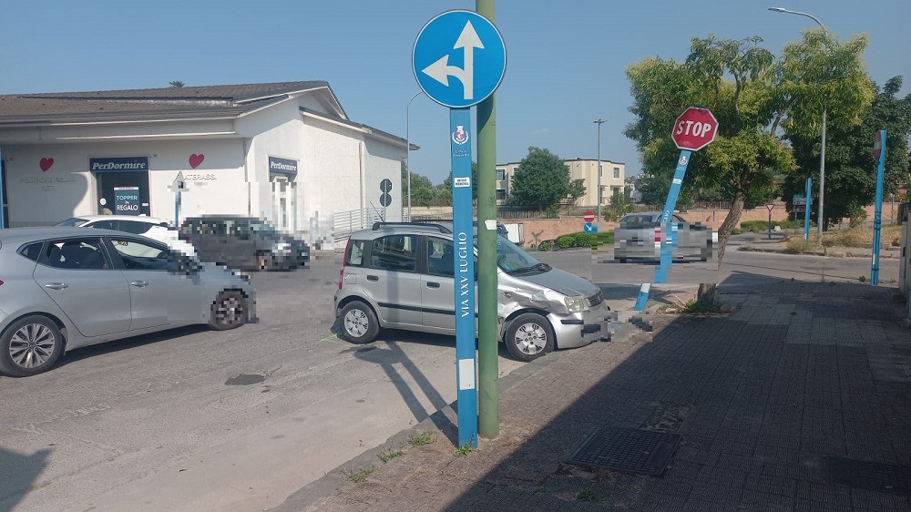Incidente stradale al rione Ferrovia: Polizia Municipale sul posto Incidente stradale al rione Ferrovia: Polizia Municipale sul posto
