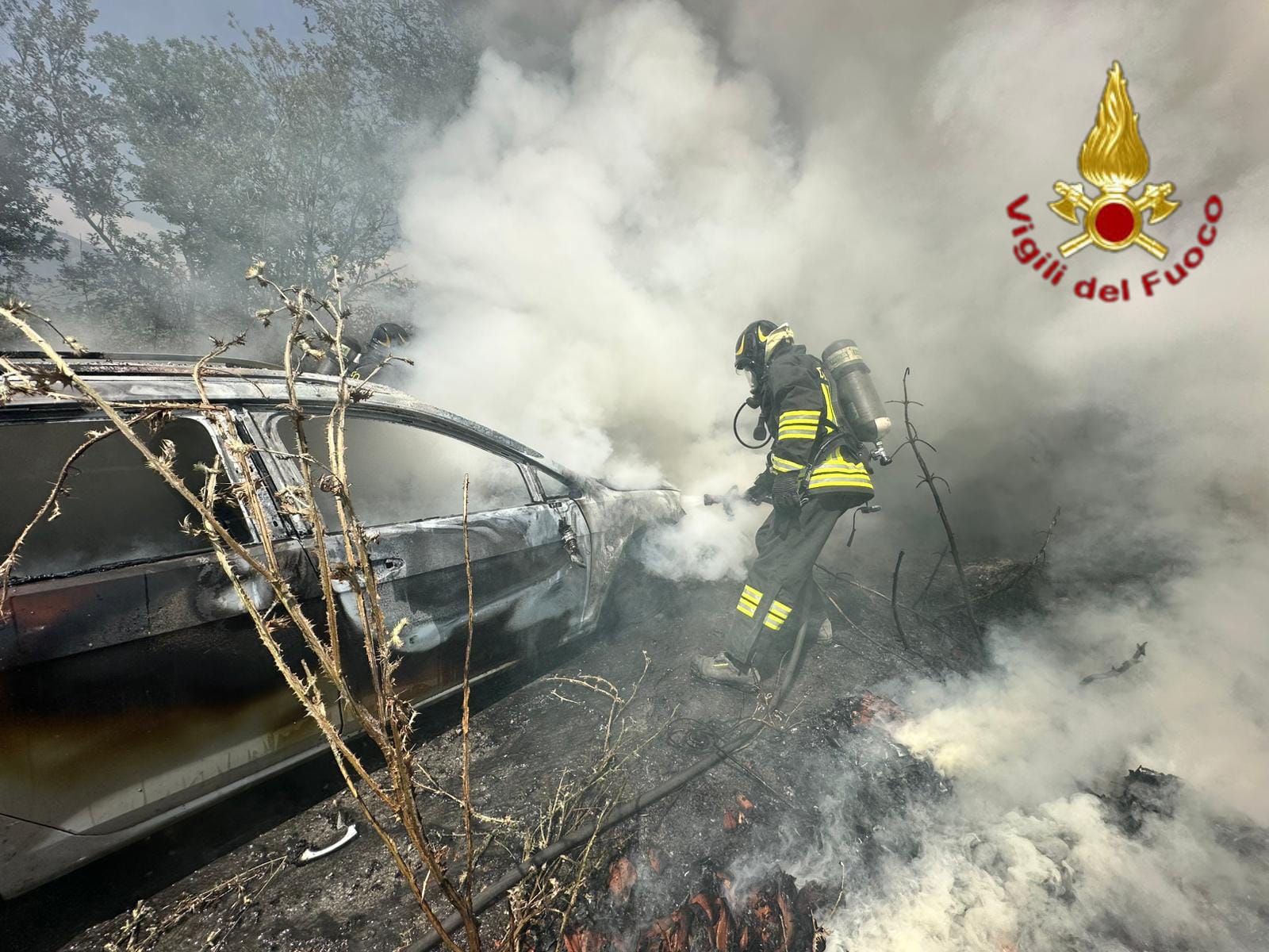 generoso d224 fuoco all8217auto per morire i dettagli della tragedia