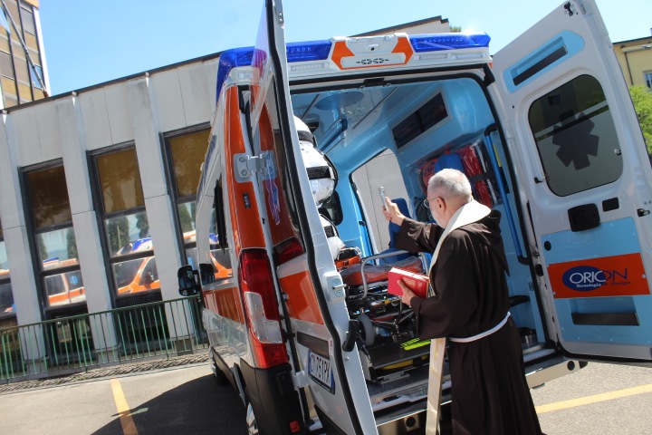 potenziato parco automezzi del san pio la morgante rassicura sull ospedale de liguori