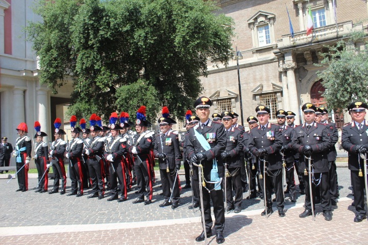 anniversario dei carabinieri calandro reati in calo allerta per quelli predatori