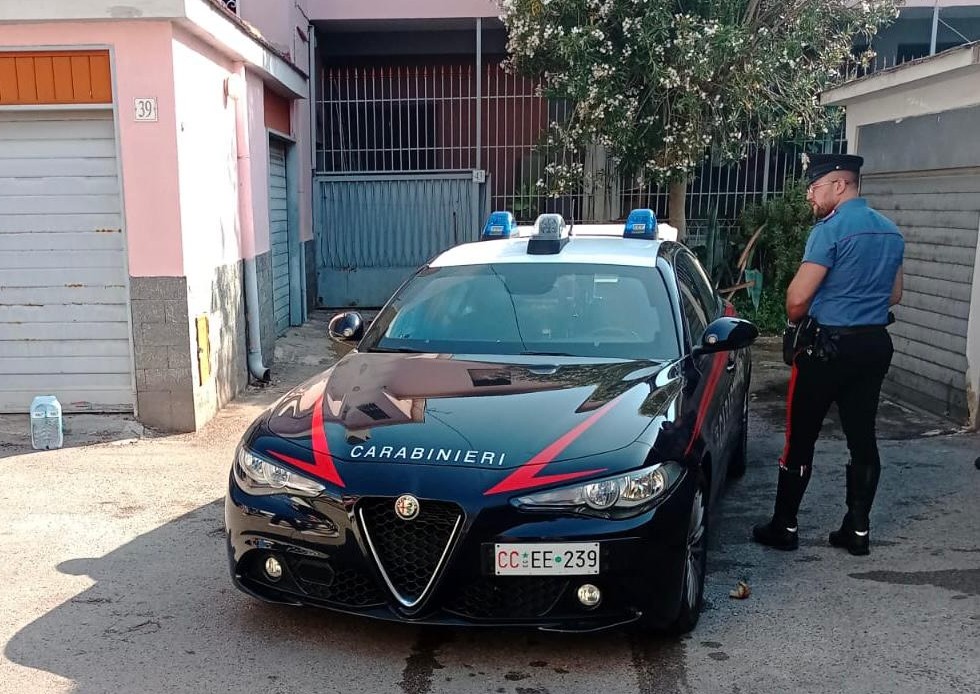 Uomo 55enne muore in incendio abitazione nel Napoletano Uomo 55enne muore in incendio abitazione nel Napoletano