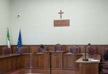 Compensi d’oro a portaborse consiglio regionale, processo rinviato coi dubbi sulla ‘Salva Campania’