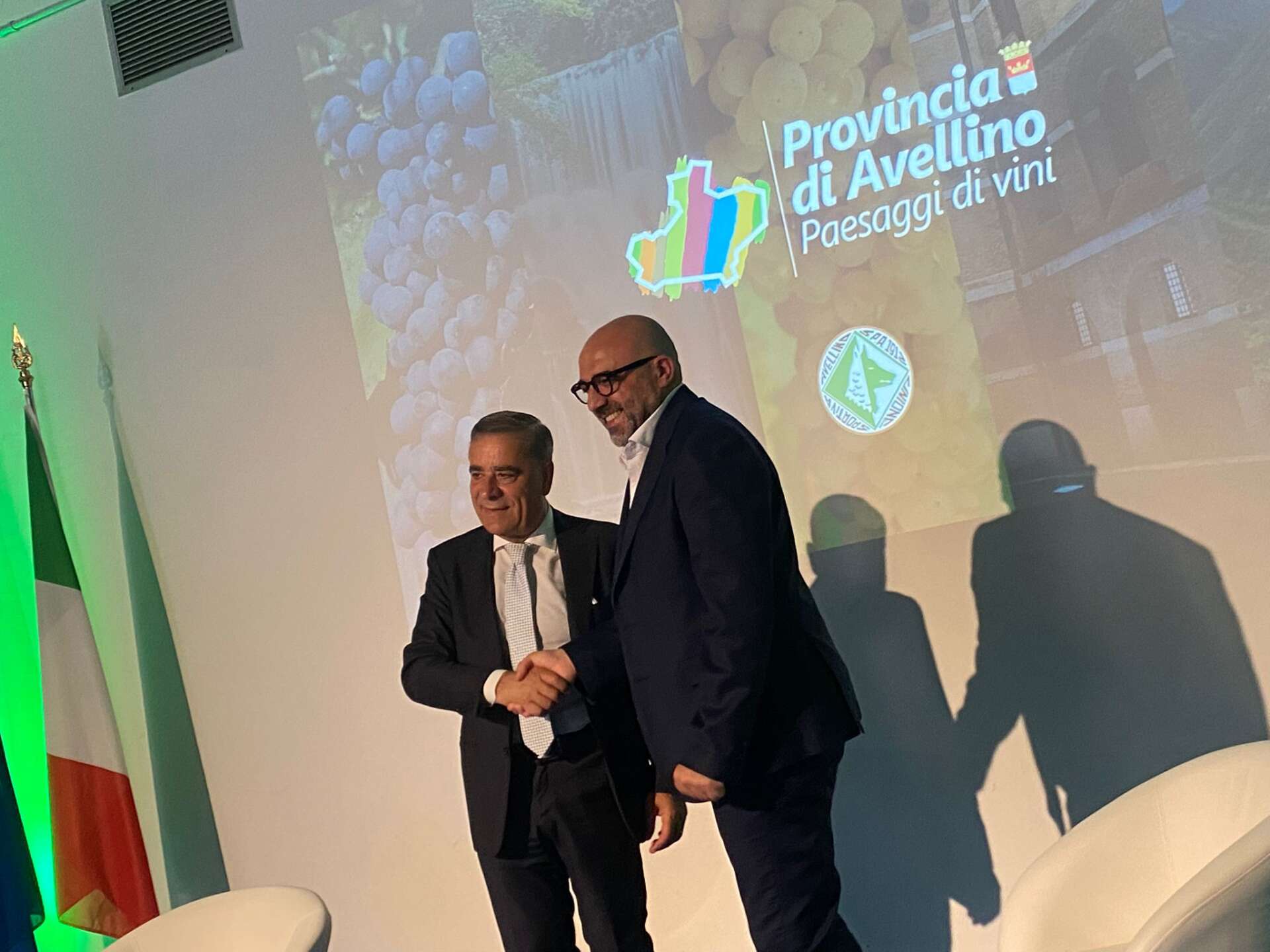 provincia di avellino paesaggi di vini il nuovo logo dell8217us