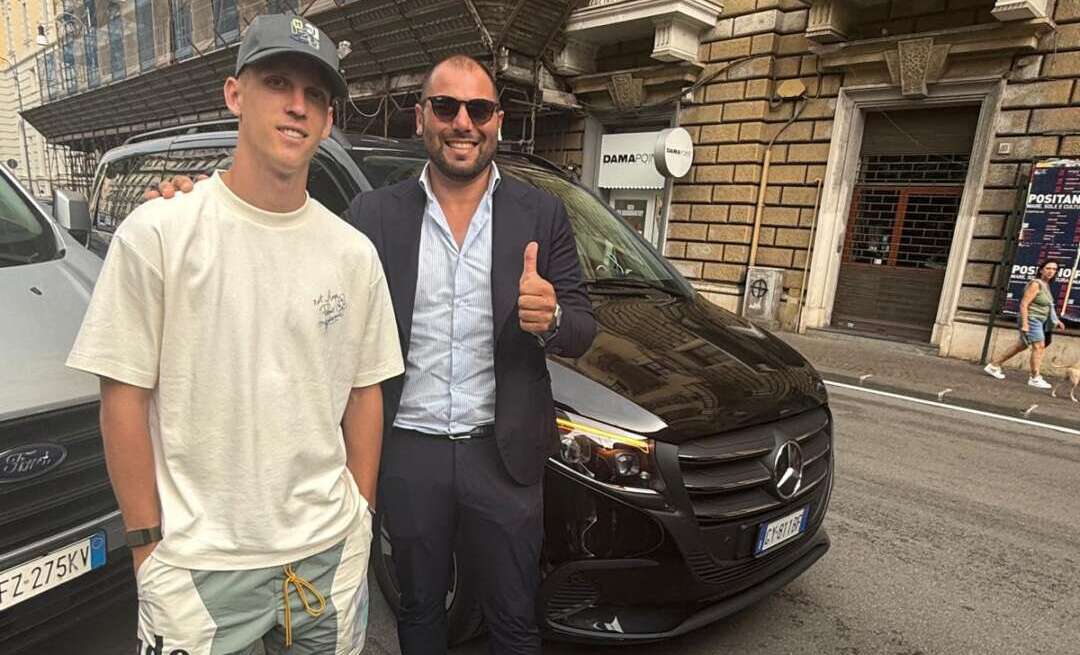 Dani Olmo in Costiera amalfitana: relax prima della nuova stagione calcistica Dani Olmo in Costiera amalfitana: relax prima della nuova stagione calcistica