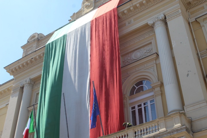 Festa della Repubblica a Benevento: le foto e le parole dei protagonisti Festa della Repubblica a Benevento: le foto e le parole dei protagonisti