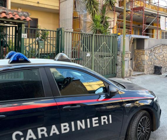 Caduta dall’altezza di tre metri: operaio muore sul colpo Caduta dall’altezza di tre metri: operaio muore sul colpo