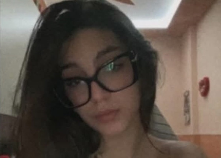 Veleni sull’omicidio di Martina: denunciato tiktoker per insulti a vittima e genitori, e c’è il ‘caso panino’ Veleni sull’omicidio di Martina: denunciato tiktoker per insulti a vittima e genitori, e c’è il ‘caso panino’