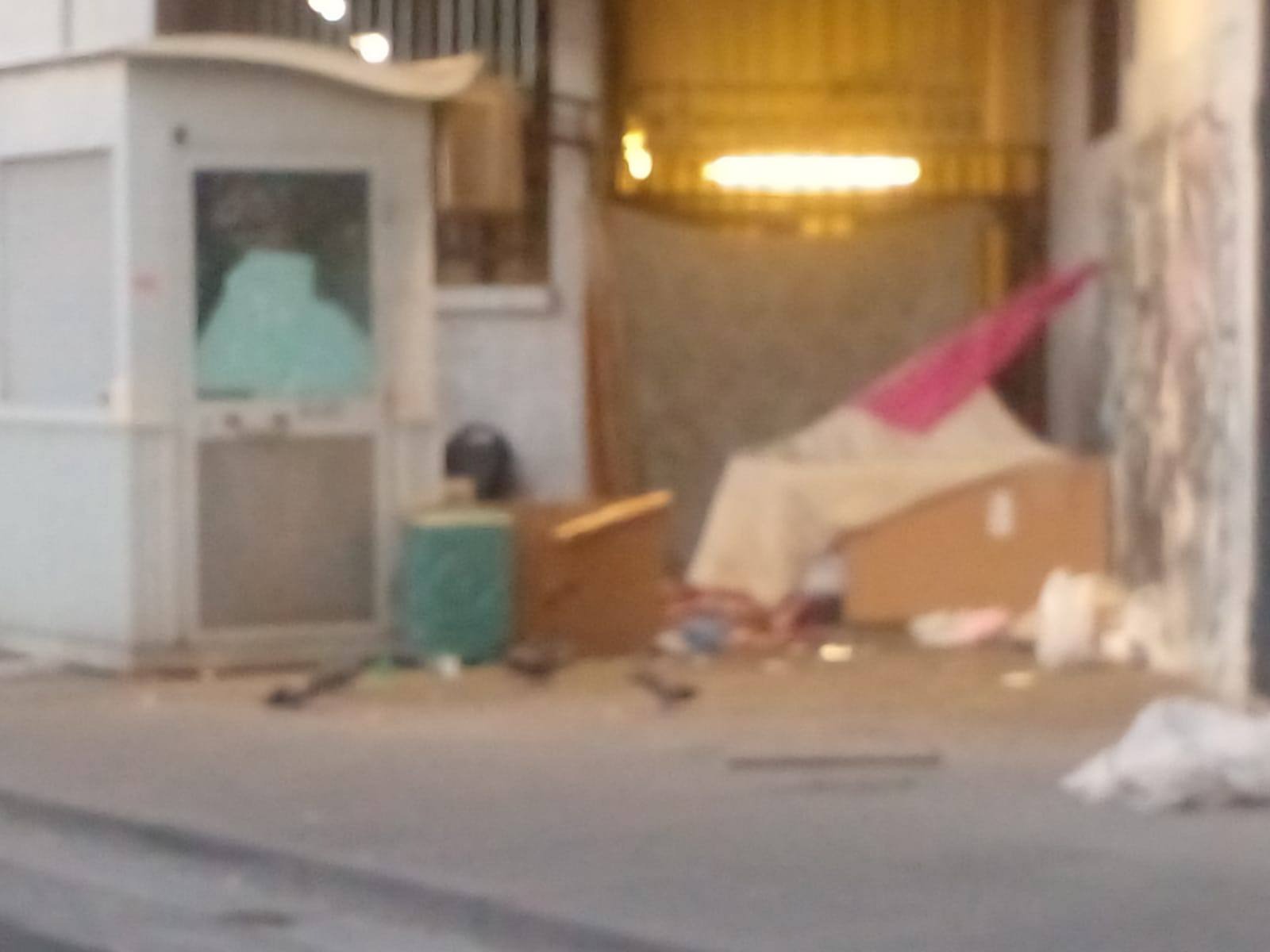 degrado parcheggio brin l8217usb scempio sotto gli occhi ma non si interviene