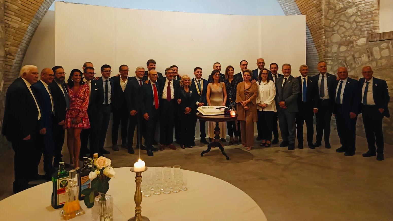 Rotary Club Benevento, passaggio delle consegne: Raffaele Pilla nuovo presidente Rotary Club Benevento, passaggio delle consegne: Raffaele Pilla nuovo presidente