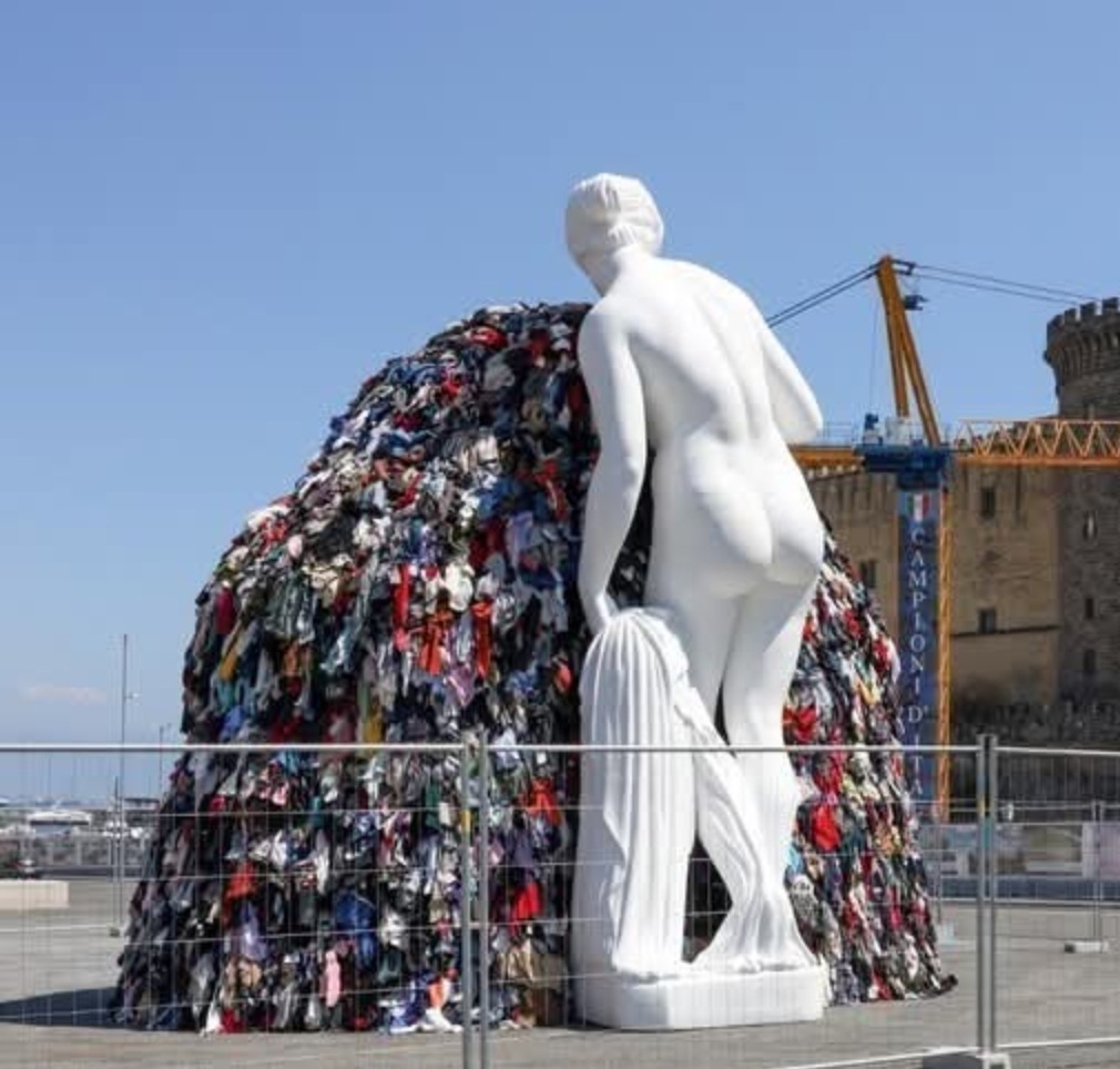 Muscarà: “Altro che emergenze, a Napoli si spendono altri 70mila euro per la Venere degli Stracci” Muscarà: “Altro che emergenze, a Napoli si spendono altri 70mila euro per la Venere degli Stracci”
