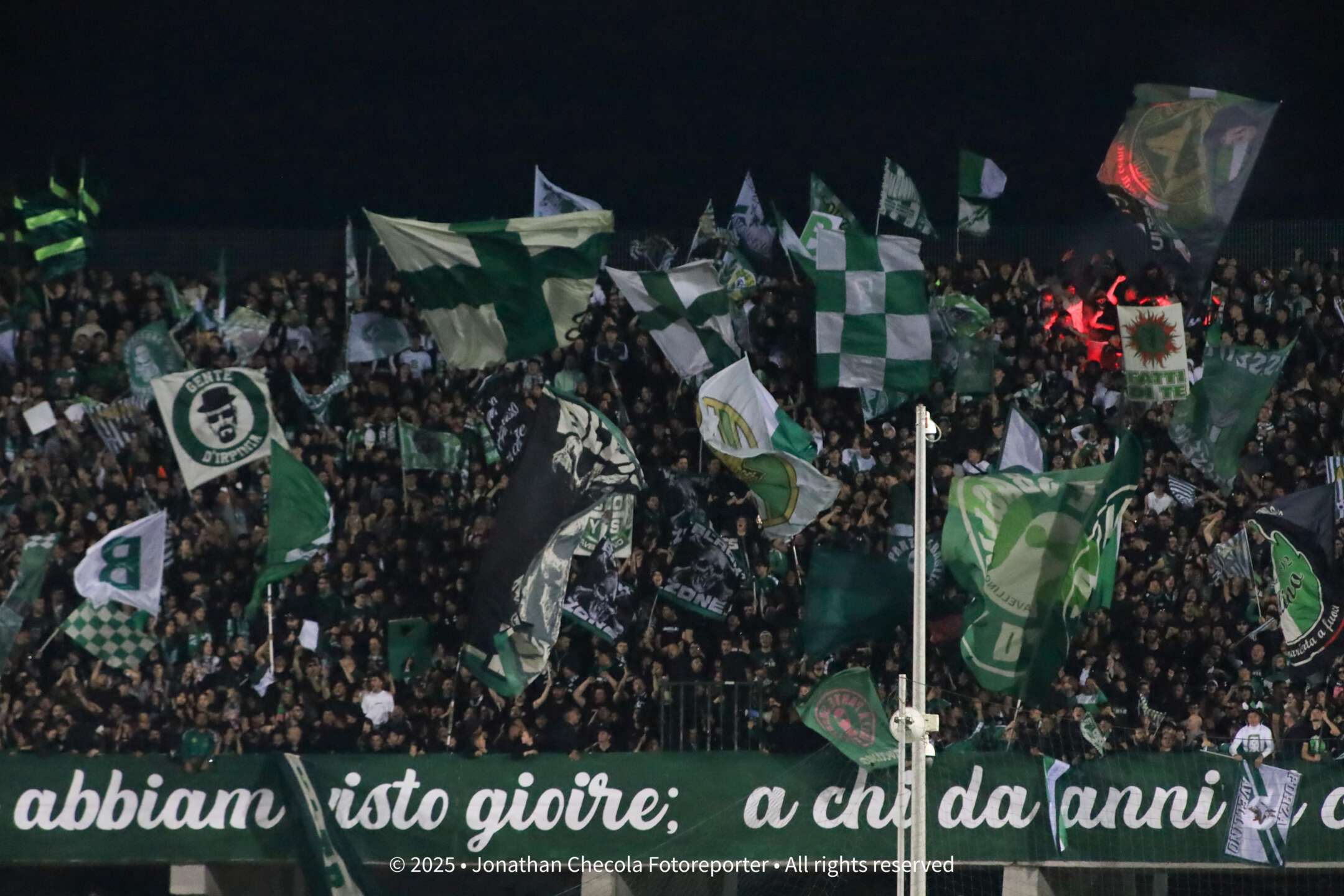 Abbonamenti Avellino, chiusa la prima fase: è già febbre biancoverde Abbonamenti Avellino, chiusa la prima fase: è già febbre biancoverde