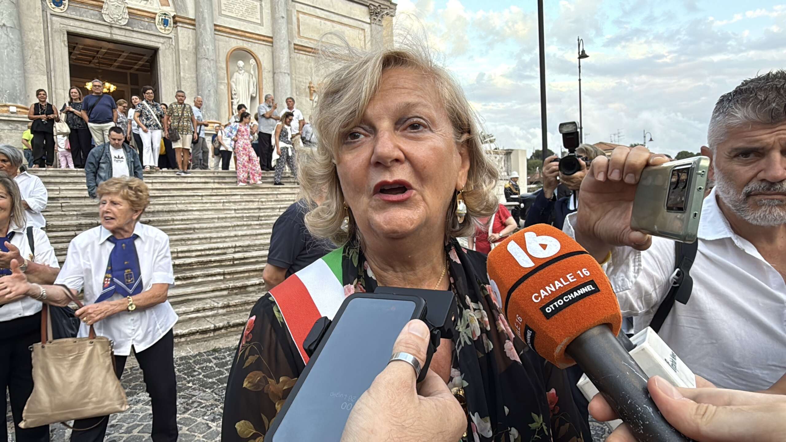 “Insieme per superare il difficile momento”, l’appello del commissario