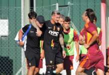 Manconi, infortunio al ginocchio: ecco quanto dovrà stare fermo l’attaccante del Benevento