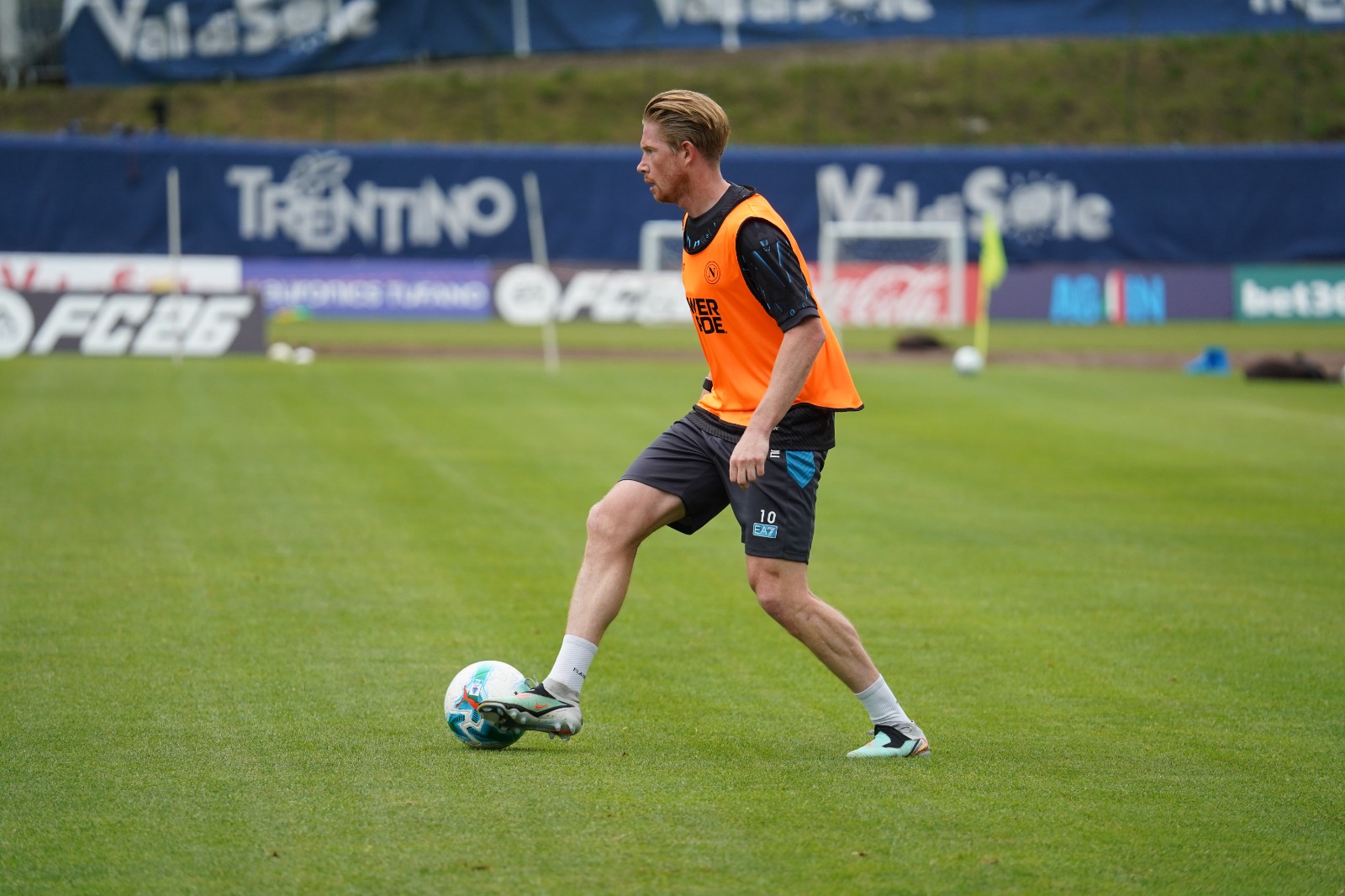 A Firenze Conte si affida a De Bruyne, entusiasmo Napoli A Firenze Conte si affida a De Bruyne, entusiasmo Napoli