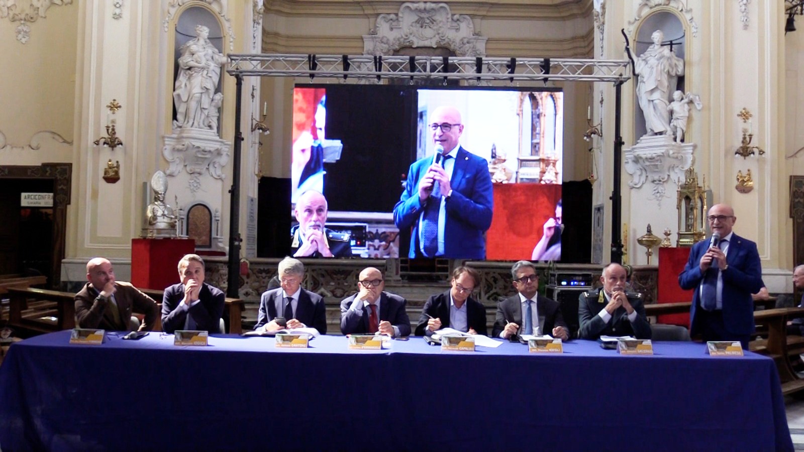 Cantone: “Vigilare sulla trasparenza per evitare deriva di opacità e conflitti d’interesse” Cantone: “Vigilare sulla trasparenza per evitare deriva di opacità e conflitti d’interesse”