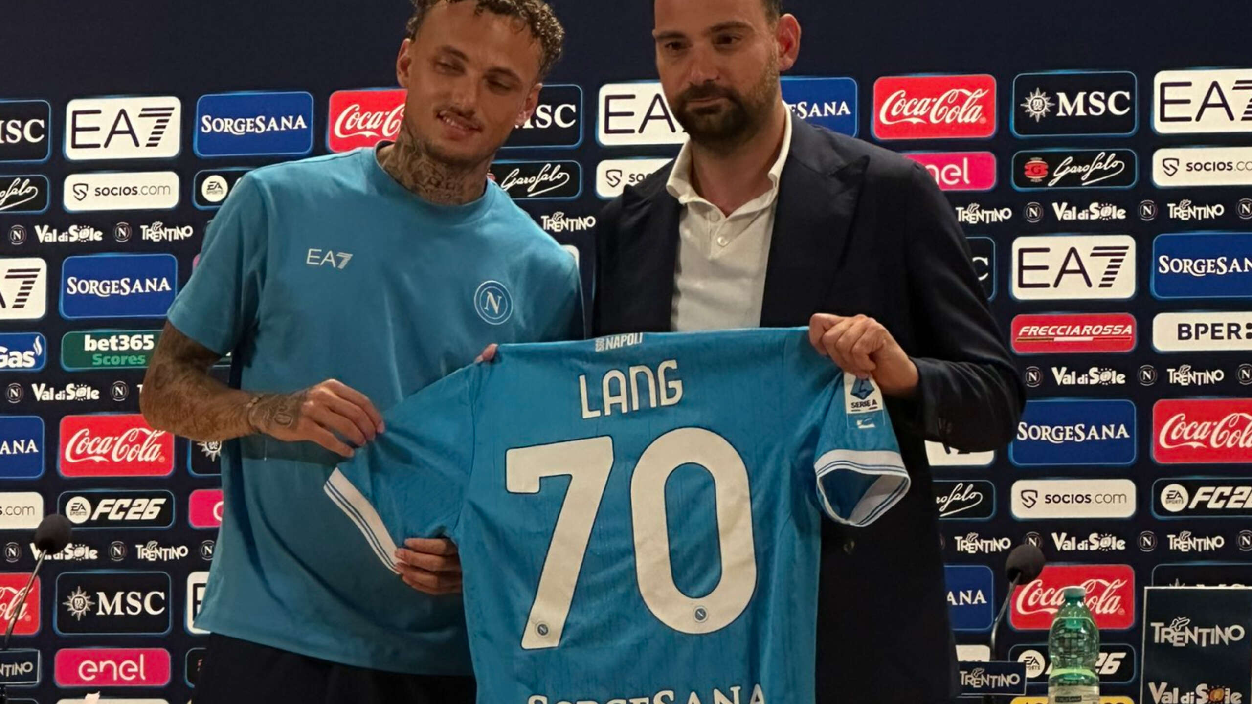 Noa Lang: “Napoli era il mio sogno. Con Conte ho imparato a dire ‘sono stanco’” Noa Lang: “Napoli era il mio sogno. Con Conte ho imparato a dire ‘sono stanco’”