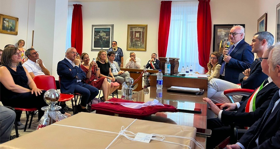 Il giornalista Andrea Covotta cittadino onorario di Fontanarosa Il giornalista Andrea Covotta cittadino onorario di Fontanarosa