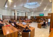 CONSIGLIO/ Fondi per lo Stadio: sì unanime, tregua tra gruppi