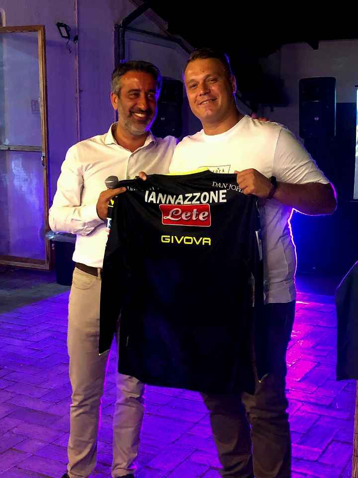 Arbitri sanniti, festa di fine stagione con un grande ritorno: Carmine is back! Arbitri sanniti, festa di fine stagione con un grande ritorno: Carmine is back!