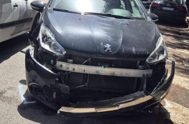 benevento scontro tra auto e furgoncino in via avellino