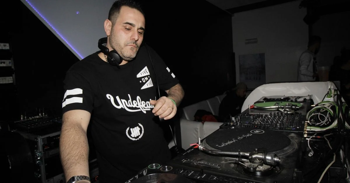 Kikko ‘suona’ l’ultimo pezzo: la musica sannita piange il dj Altieri Kikko ‘suona’ l’ultimo pezzo: la musica sannita piange il dj Altieri