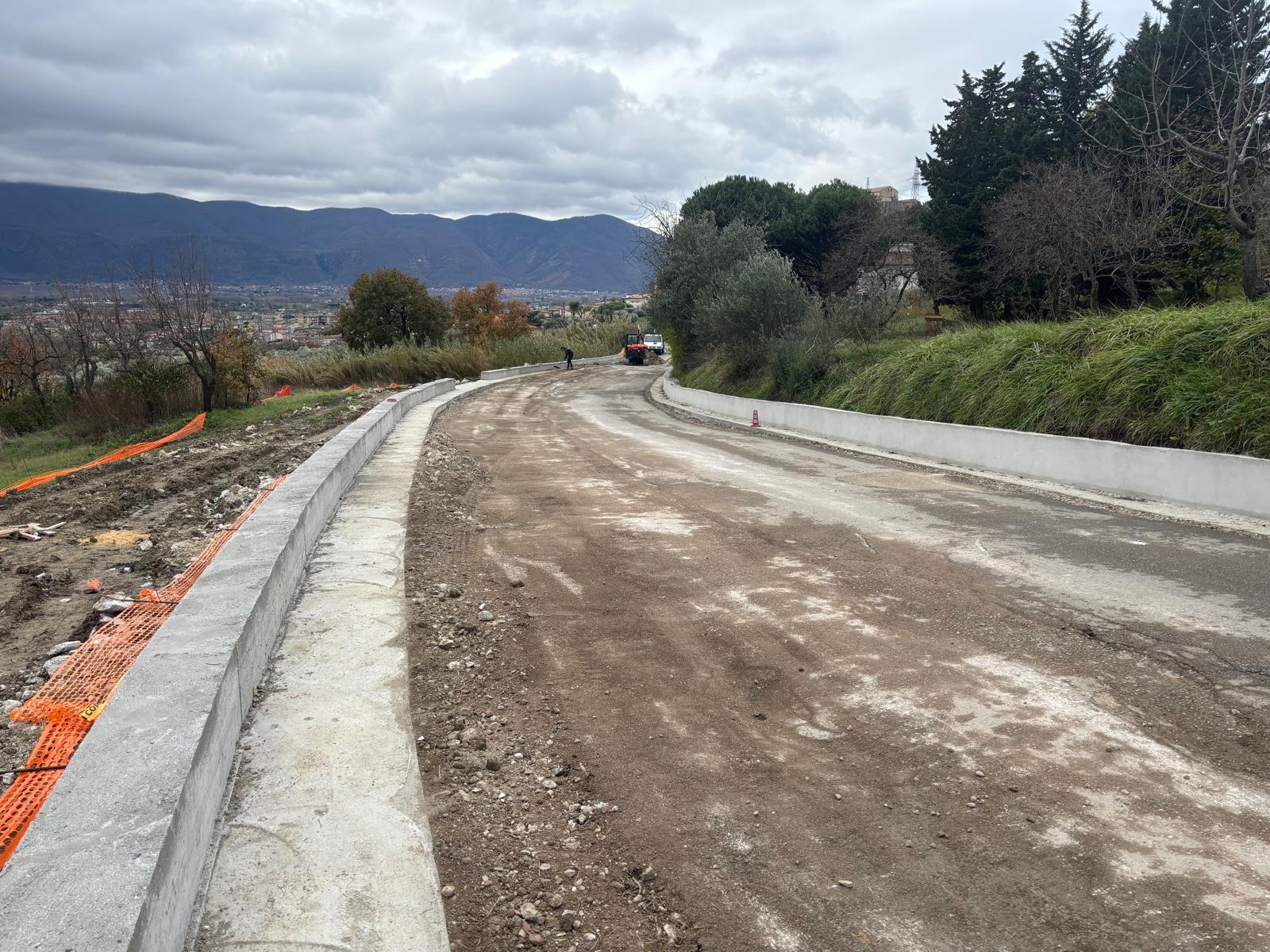 montesarchio riprendono i lavori lungo la strada provinciale vitulanese