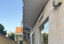 Postamat di via Trieste e Trento, allarme dei residenti: ubicazione pericolosa, raccolte oltre 200 firme