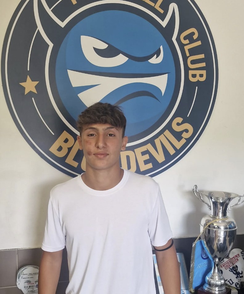 Calciatore del settore giovanile del Benevento salva ragazza da aggressione Calciatore del settore giovanile del Benevento salva ragazza da aggressione
