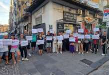 Rione Vasto, sit-in contro il ‘mercato della monnezza”: “Ripristinare decoro e sicurezza”