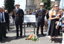 FOTO/ Napoli ripristinata targa in memoria Giogiò