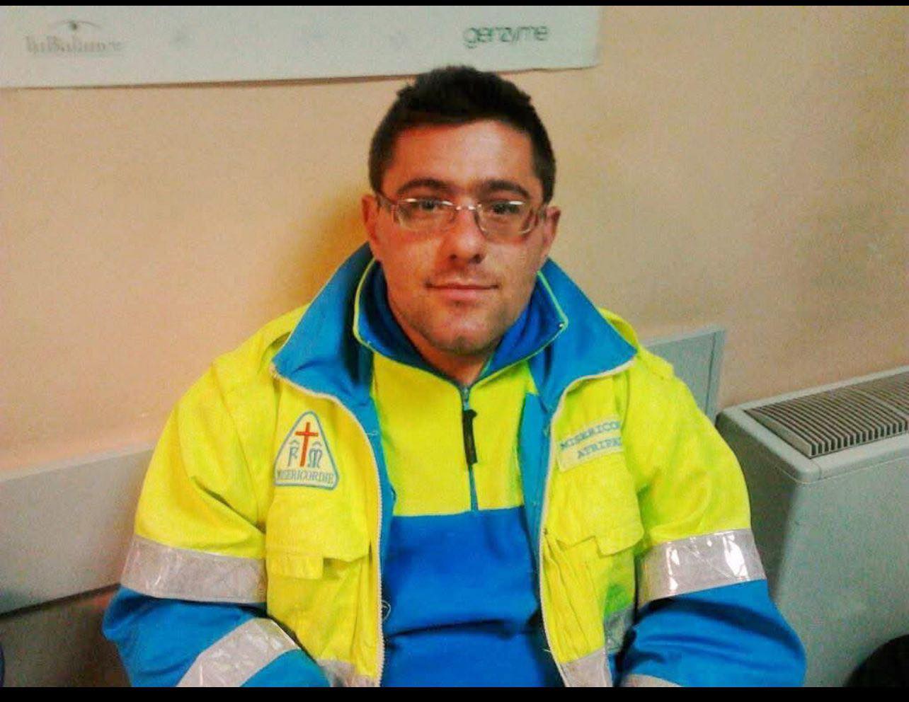 Sabino Elia ci lascia a soli 43 anni: l’amore va oltre la vita Sabino Elia ci lascia a soli 43 anni: l’amore va oltre la vita