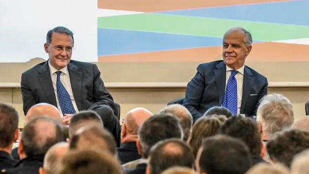 Regionali Campania, il sondaggio. Cirielli e Piantedosi avanti. Spunta Marta Schifone Regionali Campania, il sondaggio. Cirielli e Piantedosi avanti. Spunta Marta Schifone