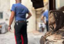 Portici, nonno violentava e filmava nipotine di 6 anni: fermato