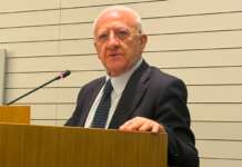 De Luca e il tempo dei ricorsi storici: lo sceriffo avanza verso il ritorno a casa