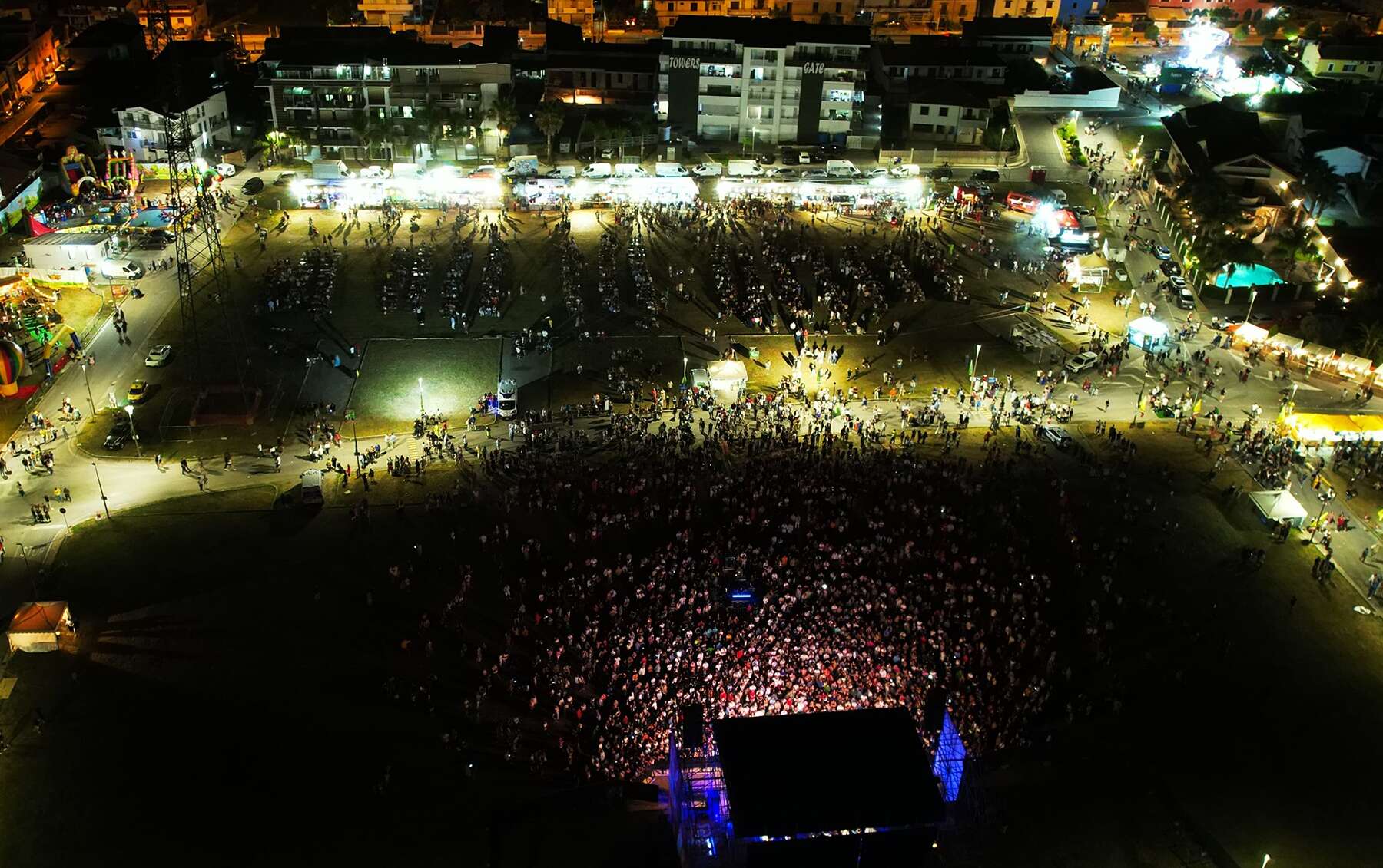 white fest ufficiali le date della 48170 edizione the kolors fred de palma e clementino infiammano cancello ed arnone da Anteprima24.it white fest ufficiali le date della 48170 edizione the kolors fred de palma e clementino infiammano cancello ed arnone