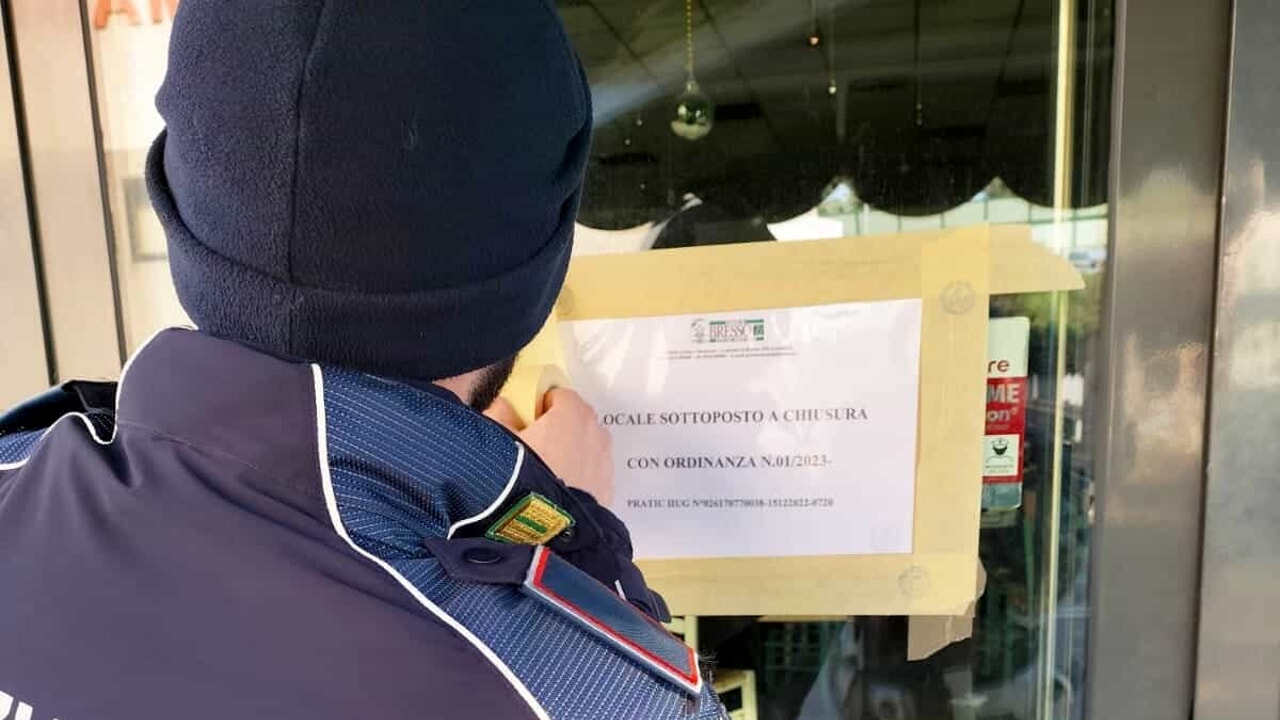 controlli della polizia locale sospesa l8217attivit224 di due ristoranti per gravi carenze igienico sanitarie