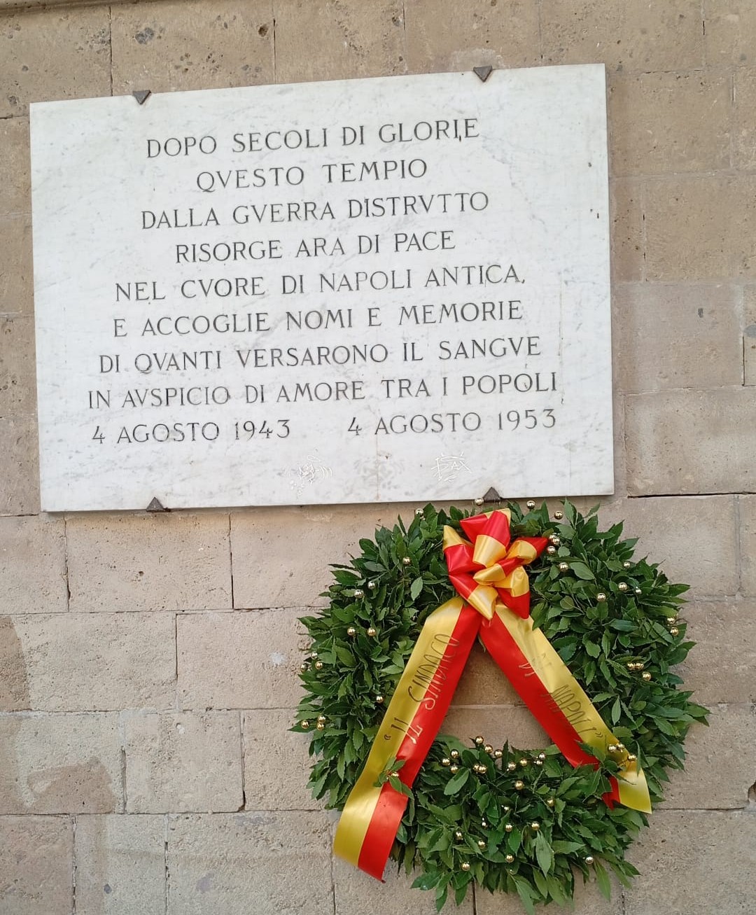 Corona d’alloro a Santa Chiara nell’anniversario del bombardamento