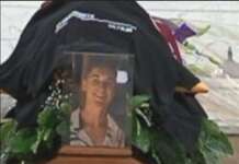 Bellizzi, addio a Vincenzo tra palloncini bianchi e sciarpe granata