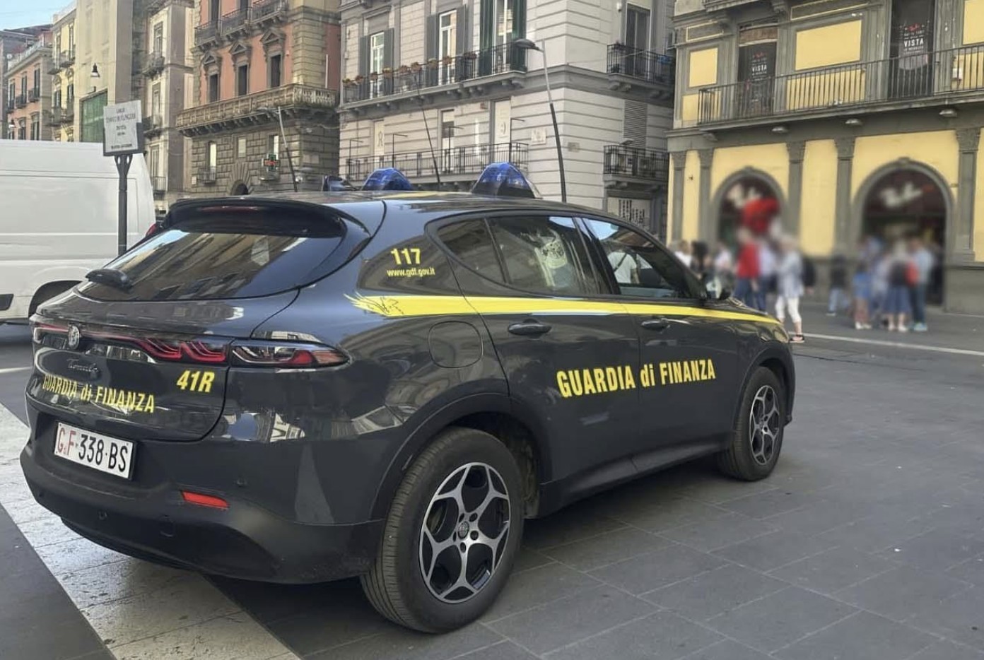Gdf, sequestro milionario per protagonista video scandalo in Consiglio Regionale con Rita De Crescenzo Gdf, sequestro milionario per protagonista video scandalo in Consiglio Regionale con Rita De Crescenzo
