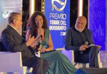 Gran finale a Sapri per il Premio Terre del Bussento: tre serate di cultura, emozioni e grandi ospiti