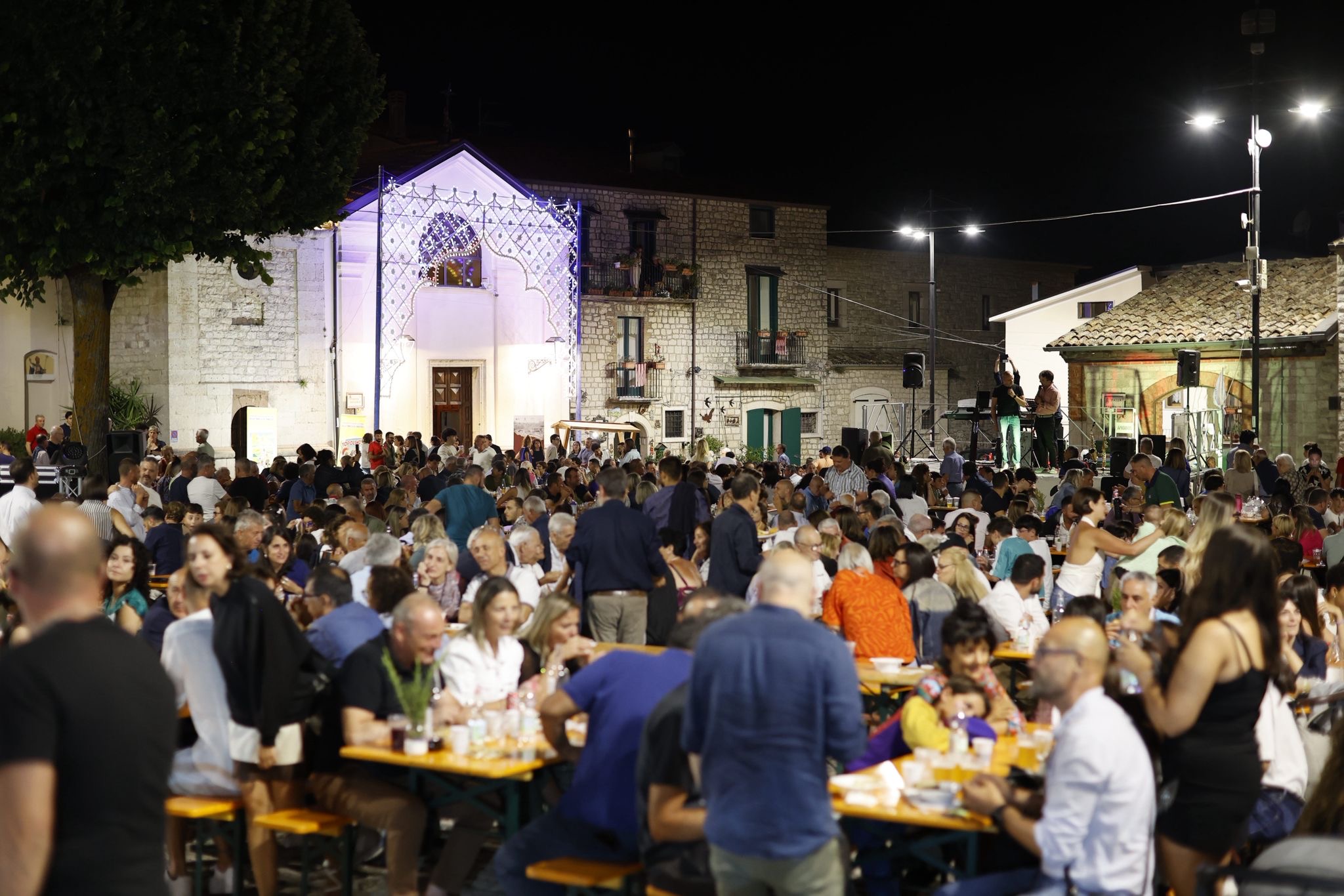 Buonalbergo, l’estate di grandi eventi della Pro Loco: il bilancio Buonalbergo, l’estate di grandi eventi della Pro Loco: il bilancio