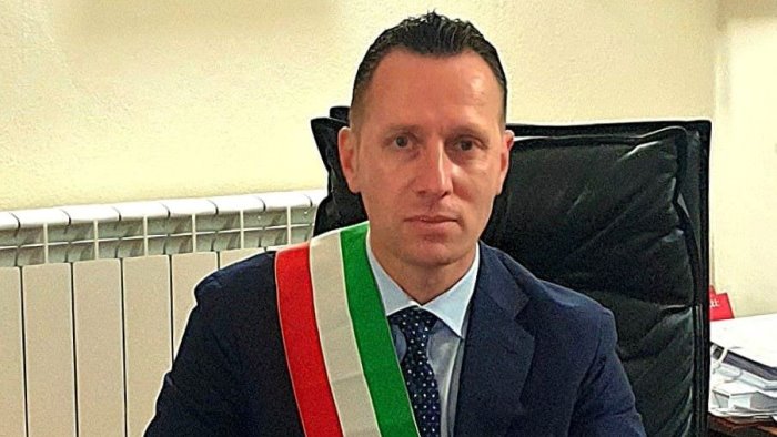aumento della tariffe di alto calore il sindaco testa un incremento sadico