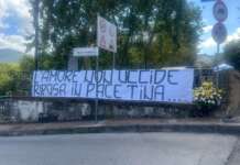 Montecorvino Rovella, uno striscione per Tina