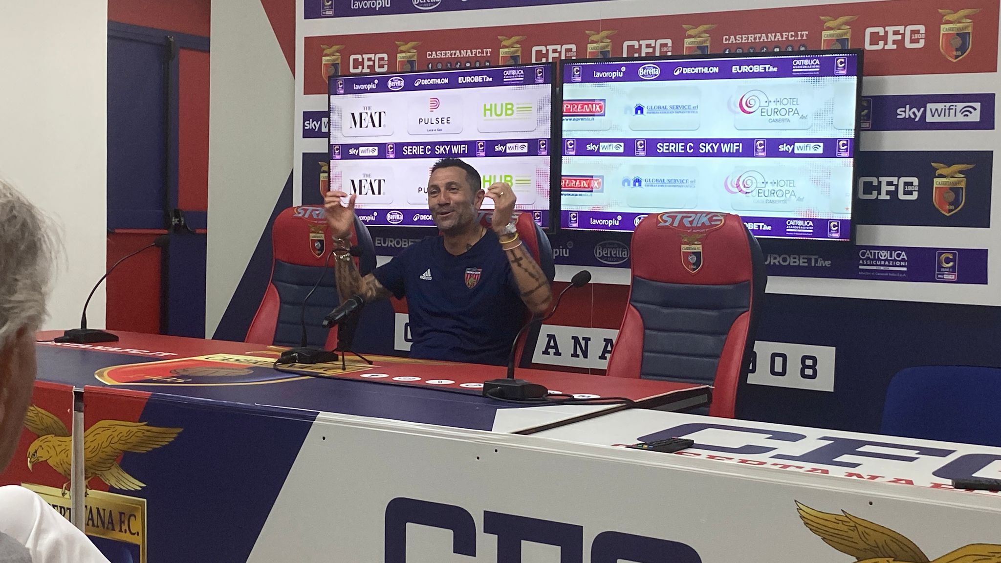 Casertana Cosenza, Buscè: “Avremmo potuto vincere. L’ambiente è vicino alla squadra” Casertana Cosenza, Buscè: “Avremmo potuto vincere. L’ambiente è vicino alla squadra”