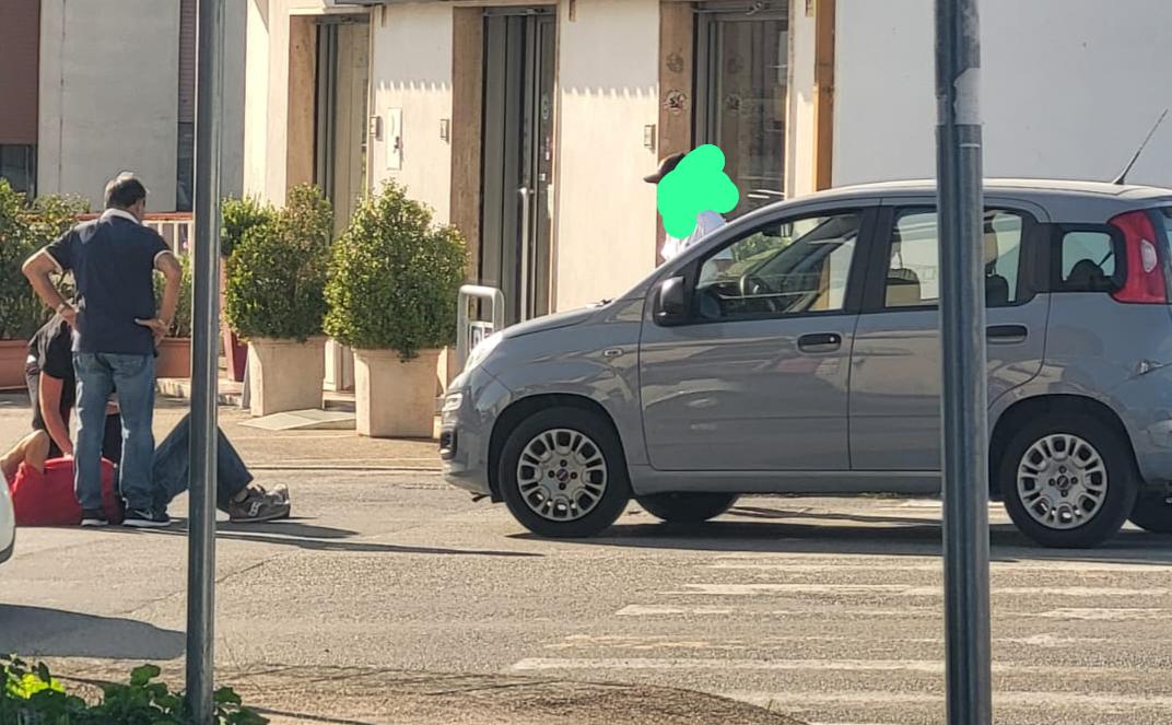 FOTO/ Via Napoli, 74enne investito da una vettura: sicurezza dei pedoni a rischio