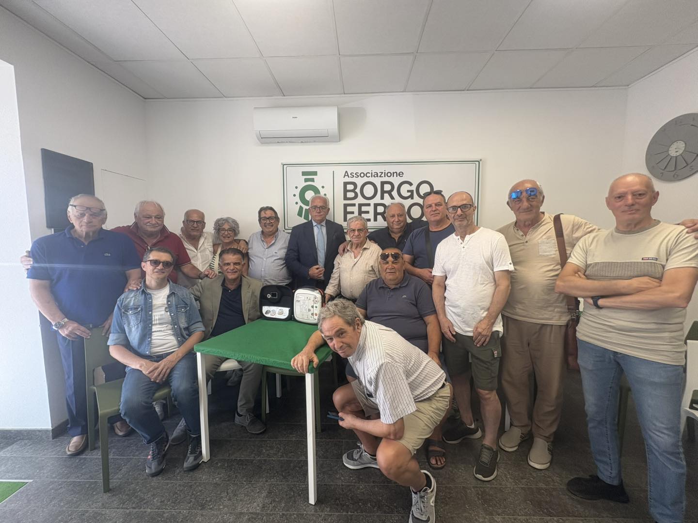 Borgo Ferrovia, un defibrillatore in memoria di Armando Giordano Borgo Ferrovia, un defibrillatore in memoria di Armando Giordano