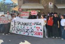 FOTO- Gaza, manifesta anche l’Irpinia: “Non al silenzio”