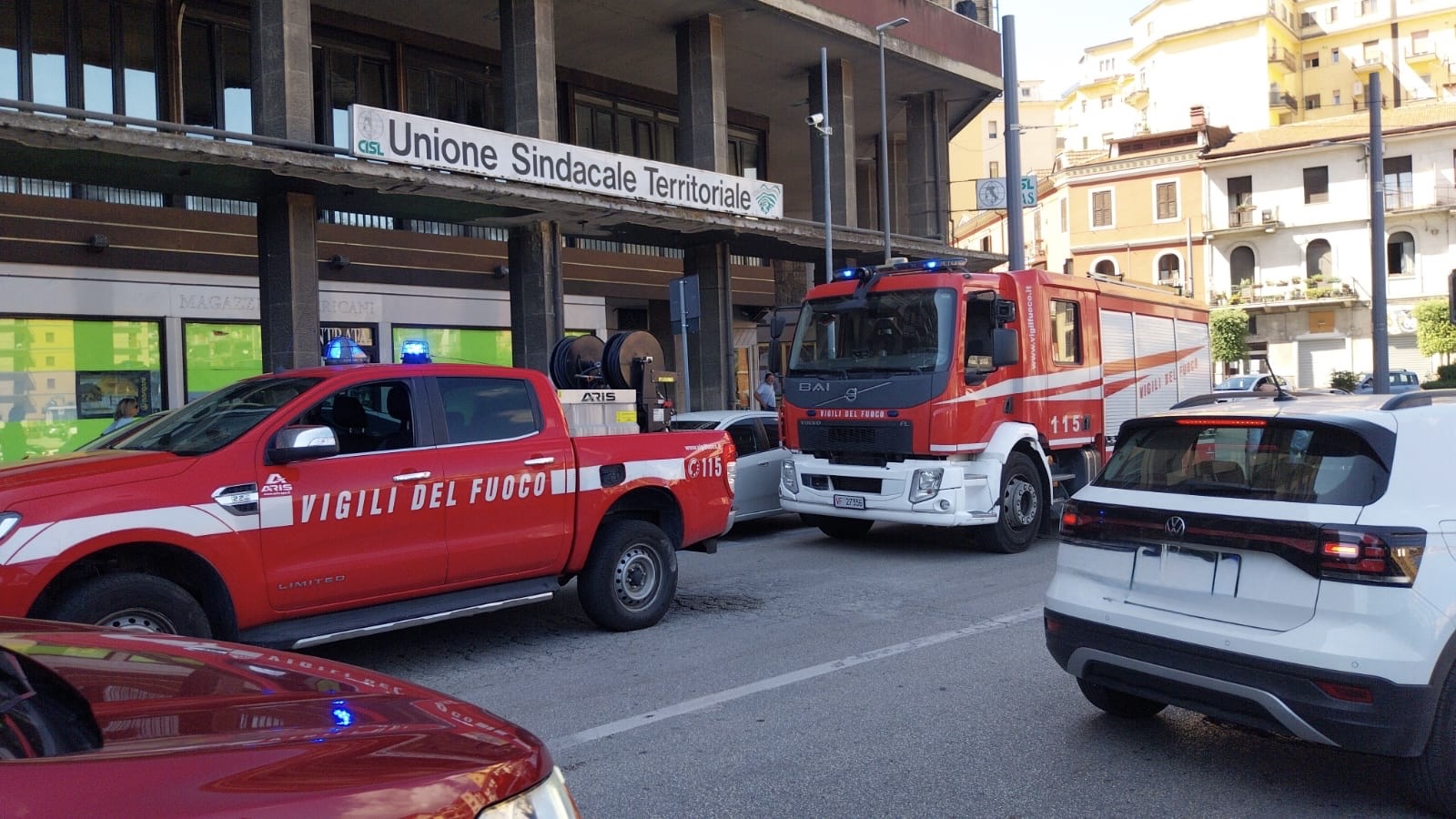 Non risponde da giorni, allarme in un appartamento in centro
