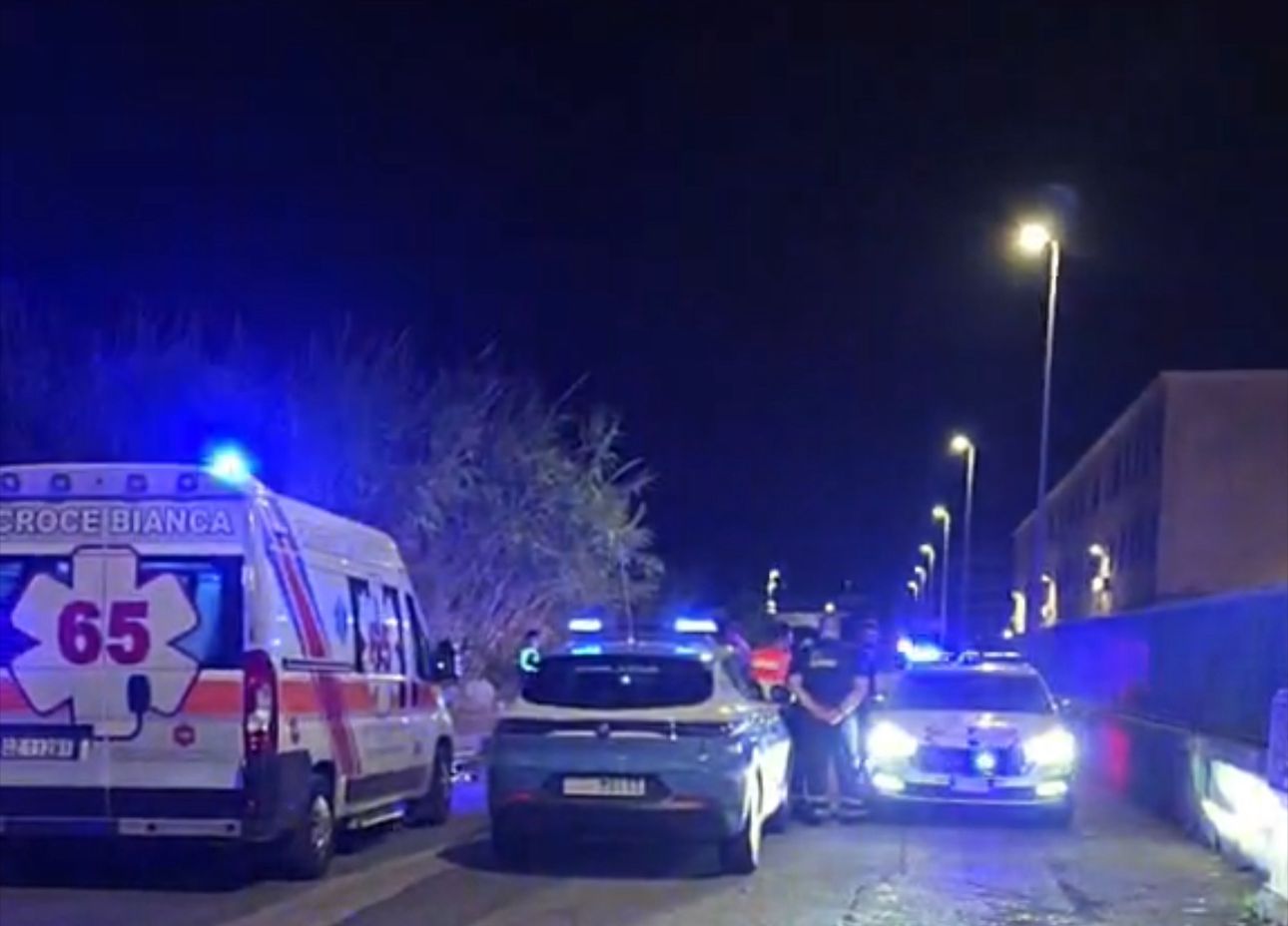 Tragedia a via Clark: corpo senza vita di un 51enne notato dai residenti Tragedia a via Clark: corpo senza vita di un 51enne notato dai residenti