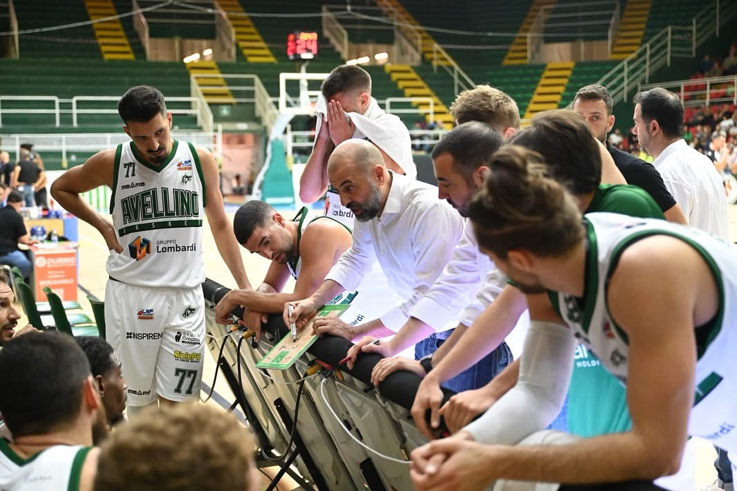 Rimonta costruita, vittoria mancata: i dettagli condannano l’Avellino Basket
